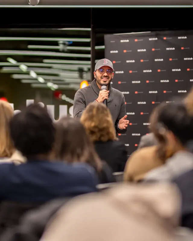 Diego Segura. Pitching at Boston University's BUild Lab.