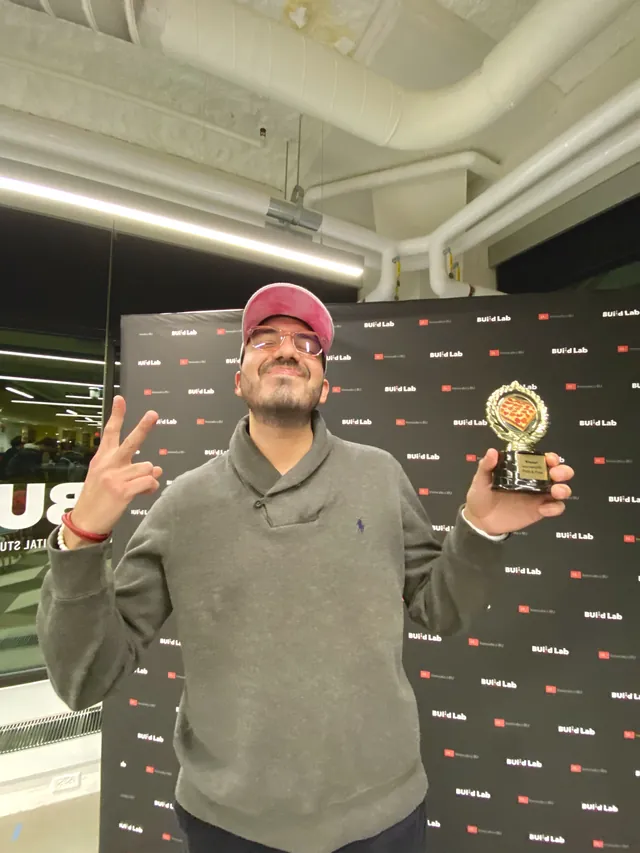 Diego Segura. Winning the Pizza Pitch at the BU Innovation Lab.